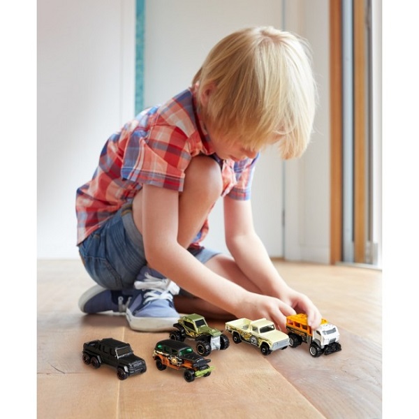 Hot Wheels Набор из 5-и базовых машинок Matchbox (аcс).