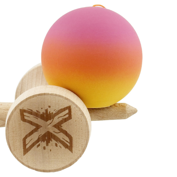 «Kendama Super Sticky X Original», Металлический Подшипник, веревка 62/65 см, King size 7.5 x 6 x 18 см, розово-оранжево-желтый градиент